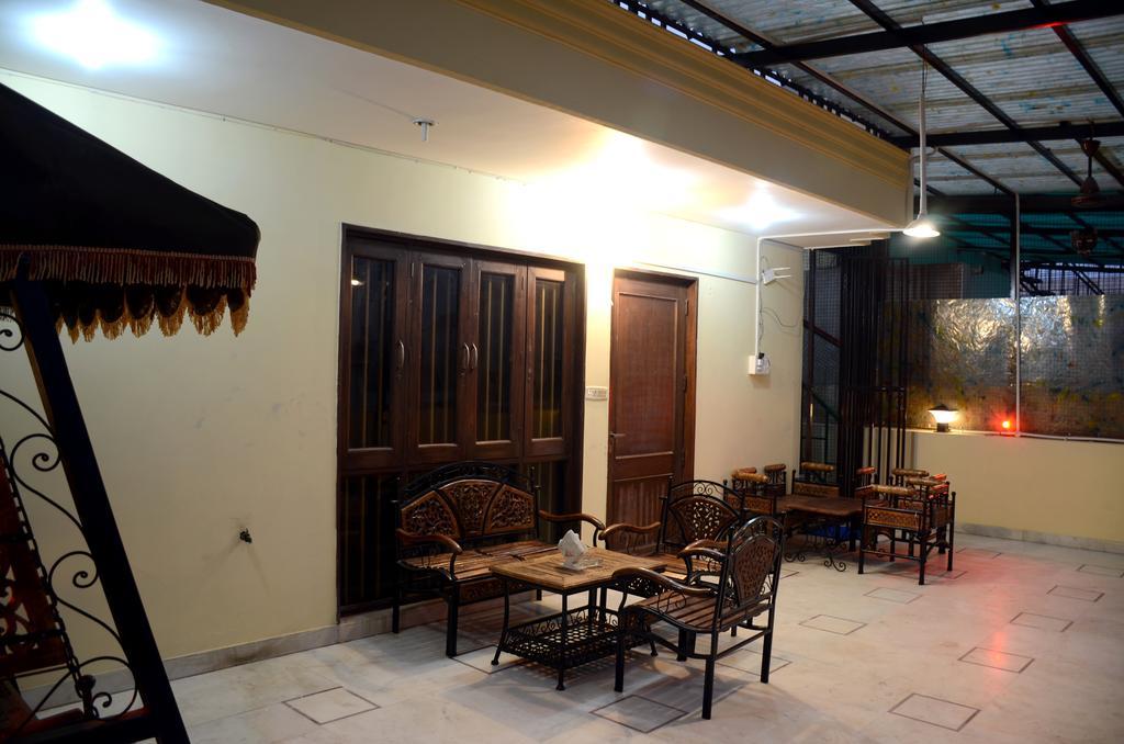 Mohini Home Stay Агра Екстер'єр фото